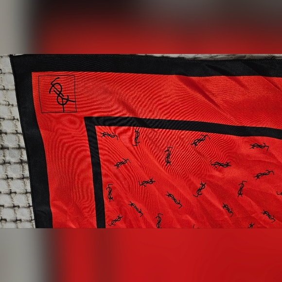 YVES SAINT LAURENT YSL Vintage Large Silk Scarf Signed Logo Red/Black.34" Square - Picture 5 of 11
